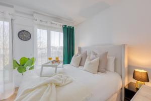 Cinéma Moon Luxury - Gare 3min - Proche Paris