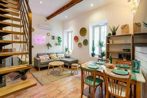 Ciotat colada beau duplex atypique à 50 m du port