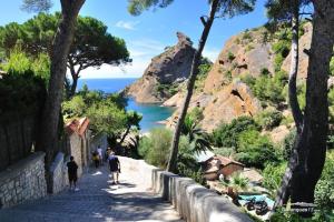 Ciotat colada beau duplex atypique à 50 m du port