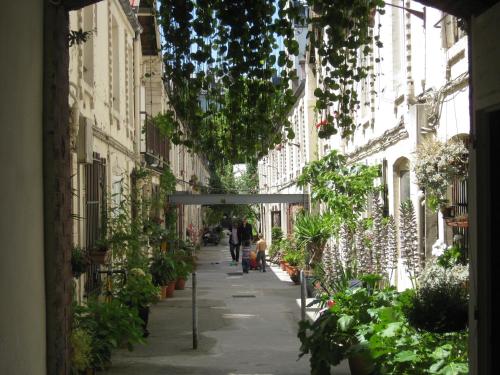 Cité Pilleux - Charming Studio in a flowery pedestrian lane