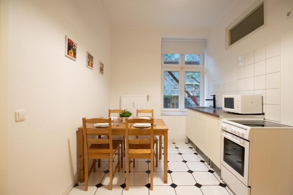 City Apartment - 15Min Messe DUS and Old Town 32 Mendelssohnstraße, 40233 Düsseldorf