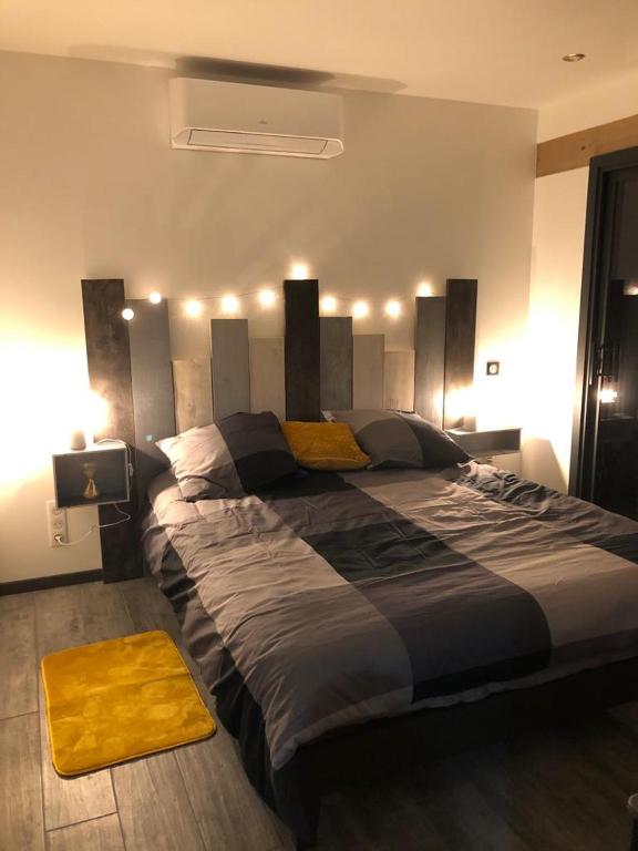 City-Apartment, Balkon & Parkplatz 97074 Wurtzbourg