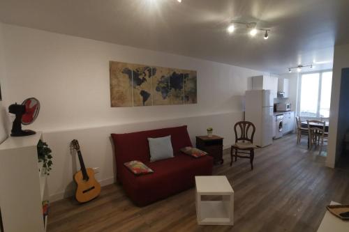 City apartment in Toulon near port first floor