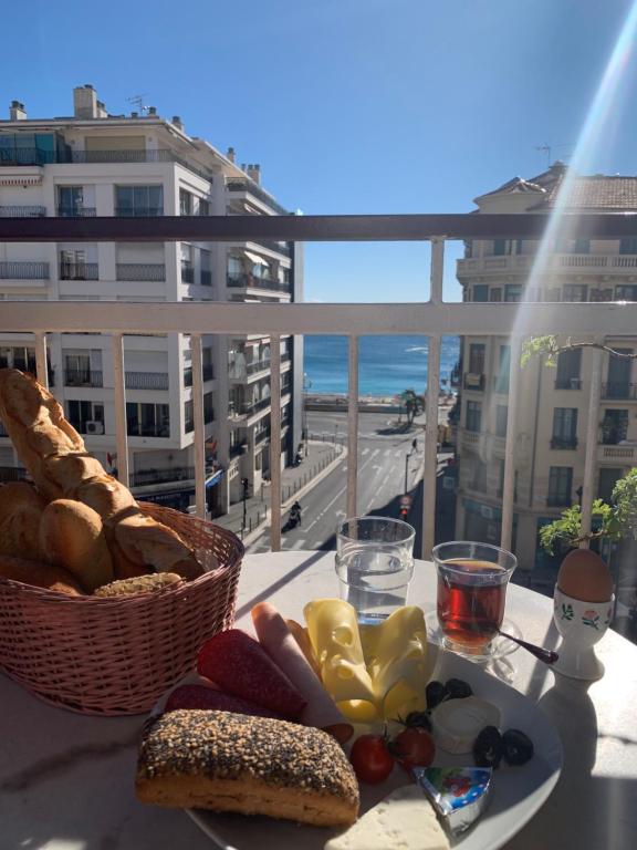 City Apartment Promenade Nice Apartment Lemire 4 Etage 106 Avenue de la Californie, 06200 Nice