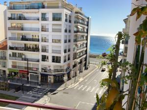 Appartement City Apartment Promenade Nice Apartment Lemire 4 Etage 106 Avenue de la Californie 06200 Nice Provence-Alpes-Côte d\'Azur