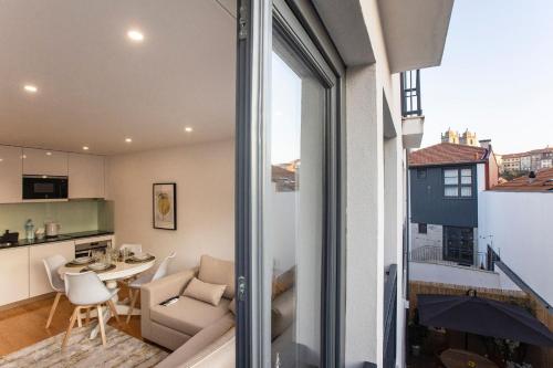 City Center 2BR Flat w/ AC by LovelyStay