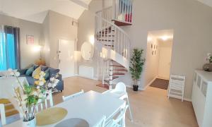 Appartement City-Villa Cergy by Servallgroup 14 Rue des Arpèges 95800 Cergy Île-de-France