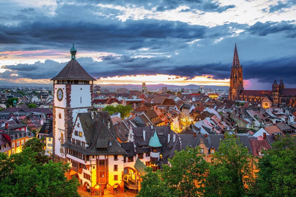 Citynahes Apartment für die ganze Familie oder Gruppen in ruhiger Lage 78 Basler Landstraße, 79111 Fribourg-en-Brisgau