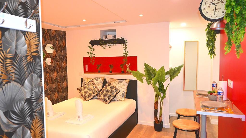 Appartement Class&SAUNA Appt 10mn Aeroport Roissy CDG 1 Rue des Tilleuls 77230 Villeneuve-sous-Dammartin