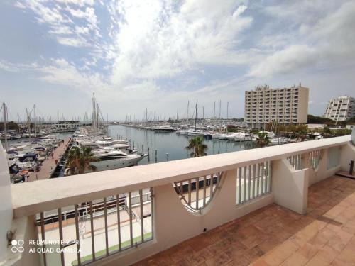 Classé 3 étoiles - Magnifique vue sur le port