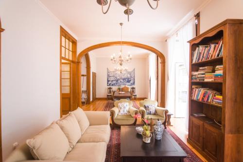Classic Lisbon Downtown Apartment