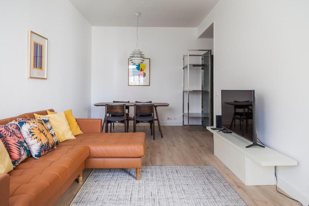 Classy 2BDR Apartment in Downtown by LovelyStay 1 Travessa do Carmo 1ºA, 1200-022 Lisbonne