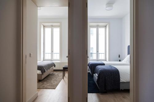 Classy 2BDR Apartment in Downtown by LovelyStay