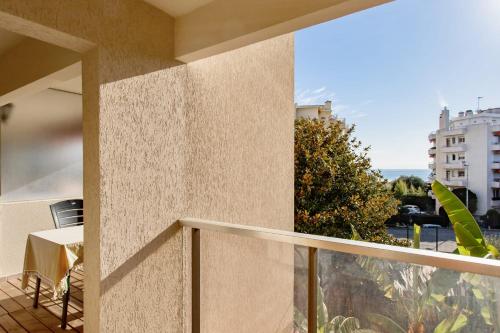 Classy studio with AC and seaview balcony in Nice near beach - Welkeys