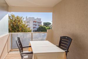Classy studio with AC and seaview balcony in Nice near beach - Welkeys