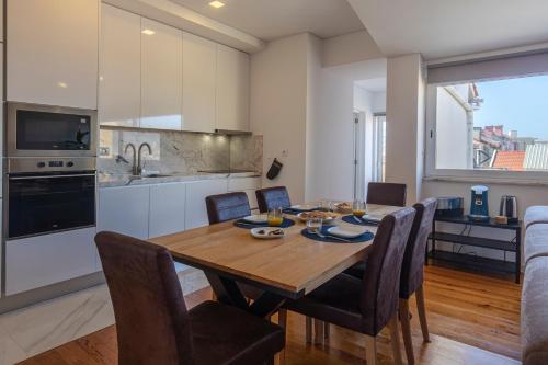 Classy Two Bedroom View NEW