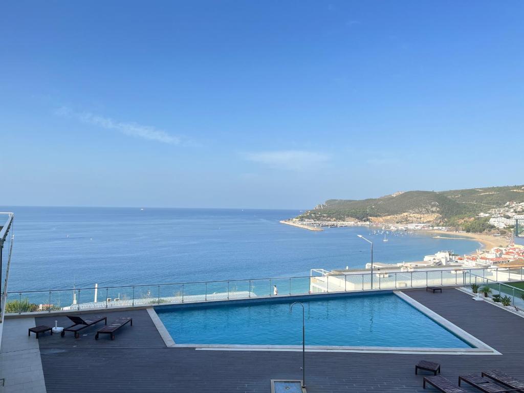 Appartement Cliffs Apartment - Astonishing view over Sesimbra bay by Trip2Portugal 19 Rua Varandas para o Mar 3th floor, Apt. 3.8 2970-664 Sesimbra