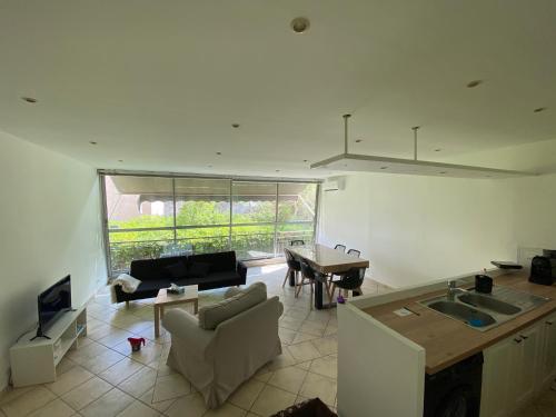 Clos Armand, tout à pieds, Clim, wifi, parking