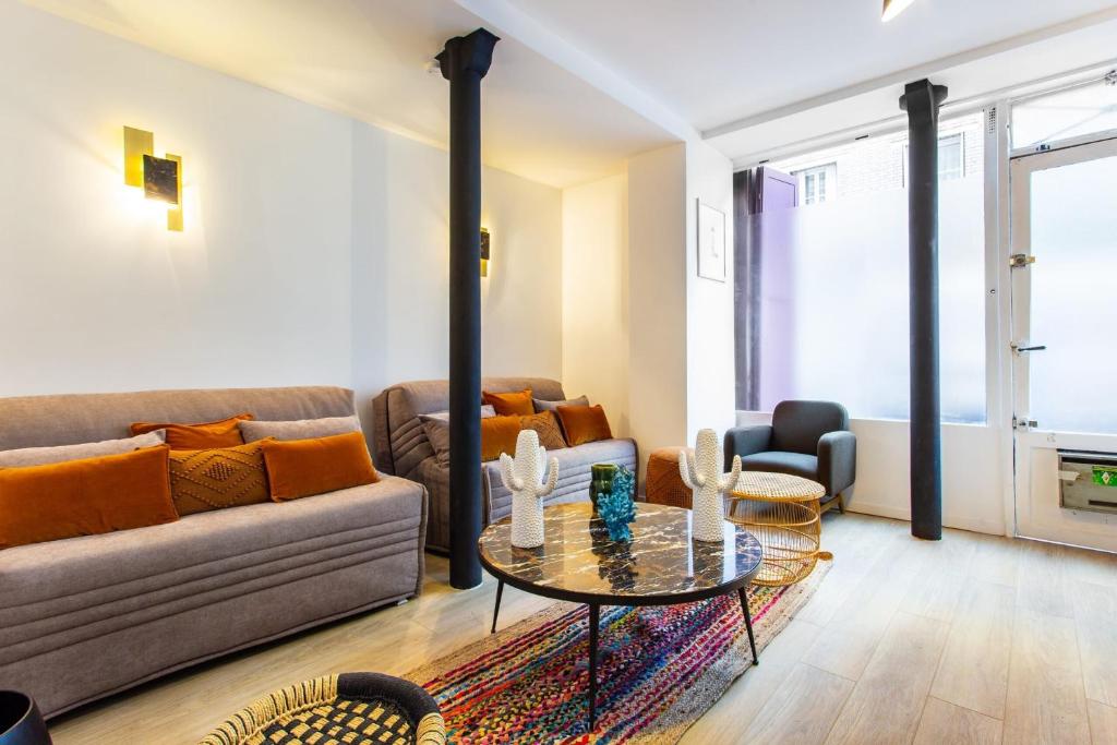 Appartement CMG Bon Marche - Leroux D 28 Rue Pierre Leroux 75007 Paris