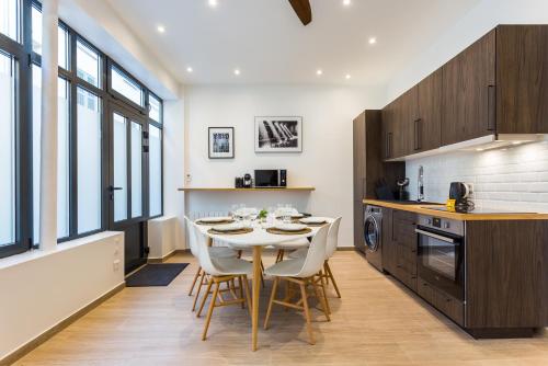 CMG Boulevard Voltaire / Truillot D