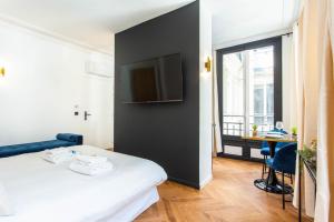 CMG Champs Elysees - Boetie 5