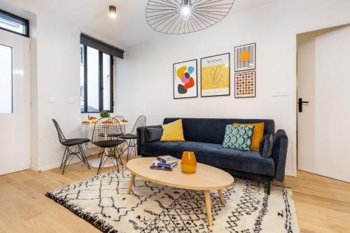 CMG-Clery - Place des Victoires
