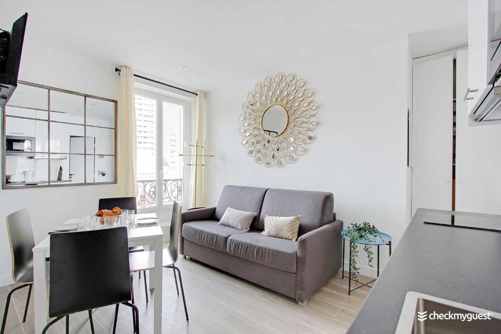 Appartement CMG Cosy apartment Ourcq - Jean Jaurès 6P-2BR 117 Rue de Crimée 75019 Paris