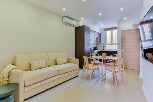 CMG Cozy appartement Juan-Les-Pins / 200m Plage