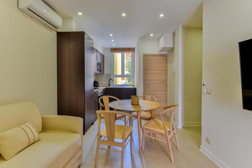 CMG Cozy appartement Juan-Les-Pins / 200m Plage
