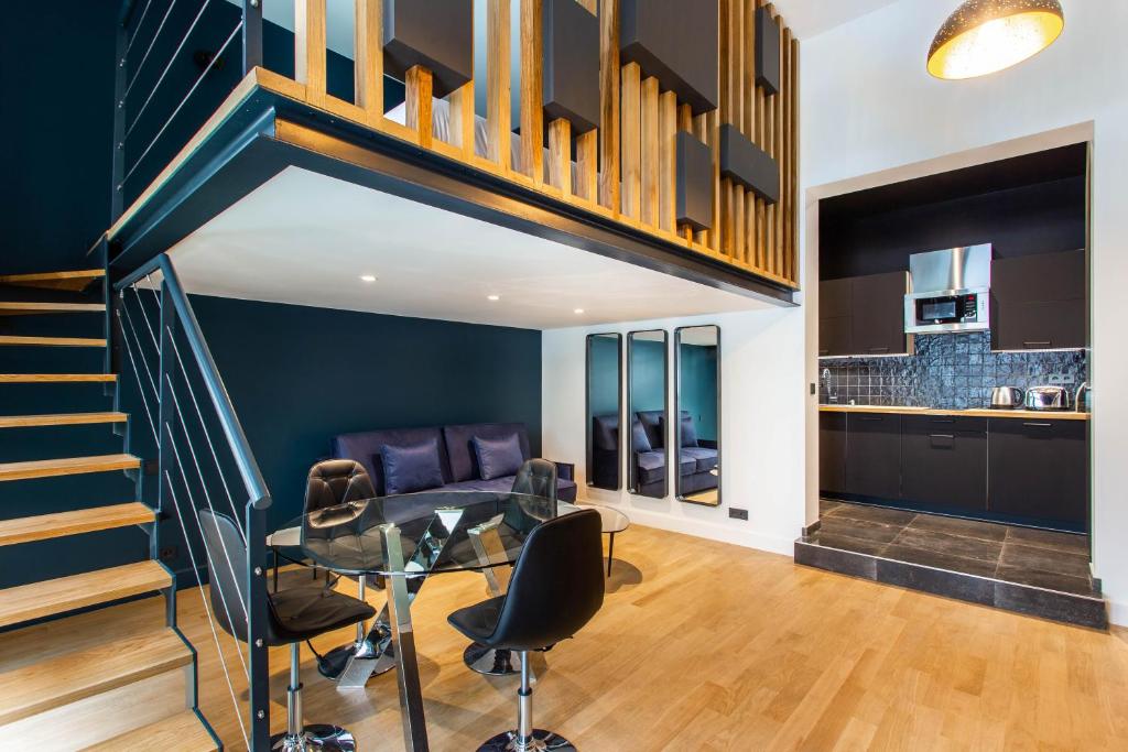 CMG Friedland // Champs Elysées 32 Avenue de Friedland, 75008 Paris