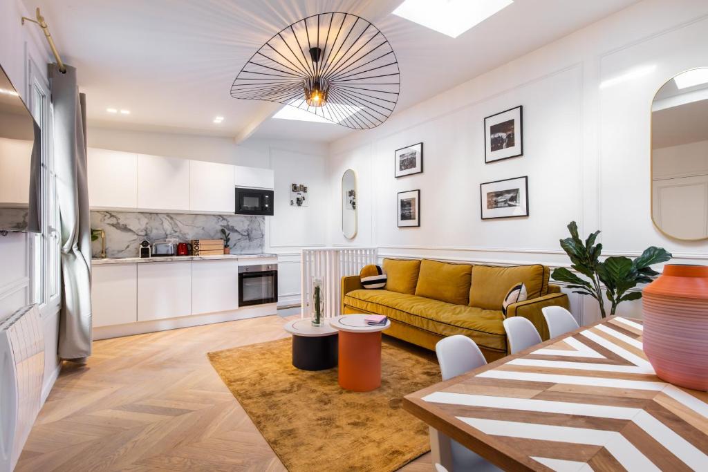 CMG - Maison 3BR 8P Montmartre 15 48 Rue Rodier, 75009 Paris