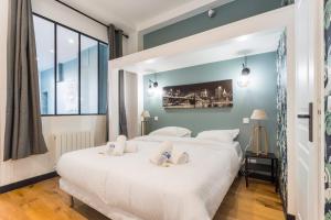 CMG Montmartre - Chateau Rouge 1
