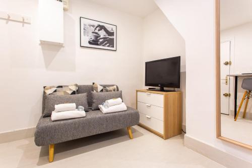 CMG Montorgueil - Clery