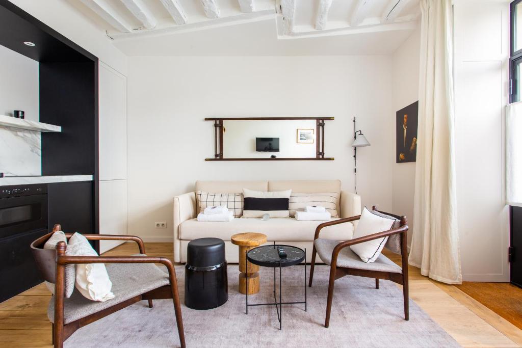 CMG Notre-Dame / Ile de la CIté 17 Quai aux Fleurs, 75004 Paris