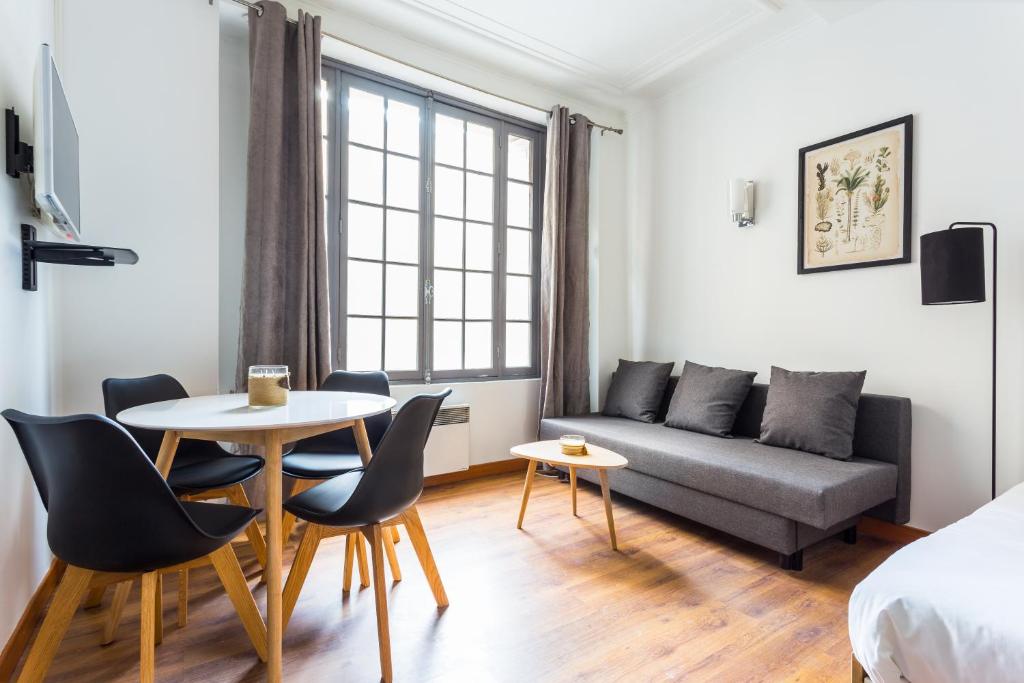 CMG Palais des Congrès/ Ternes 6 Rue Labie, 75017 Paris