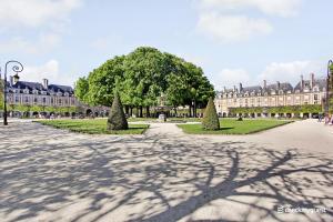 CMG - Place des Vosges