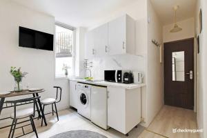 CMG rue de Bretagne 20
