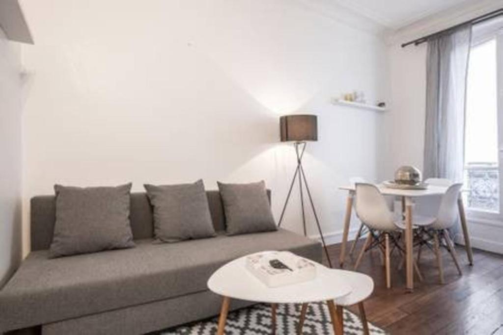 CMG - STEINKERQUE 2 Rue de Steinkerque, 75018 Paris