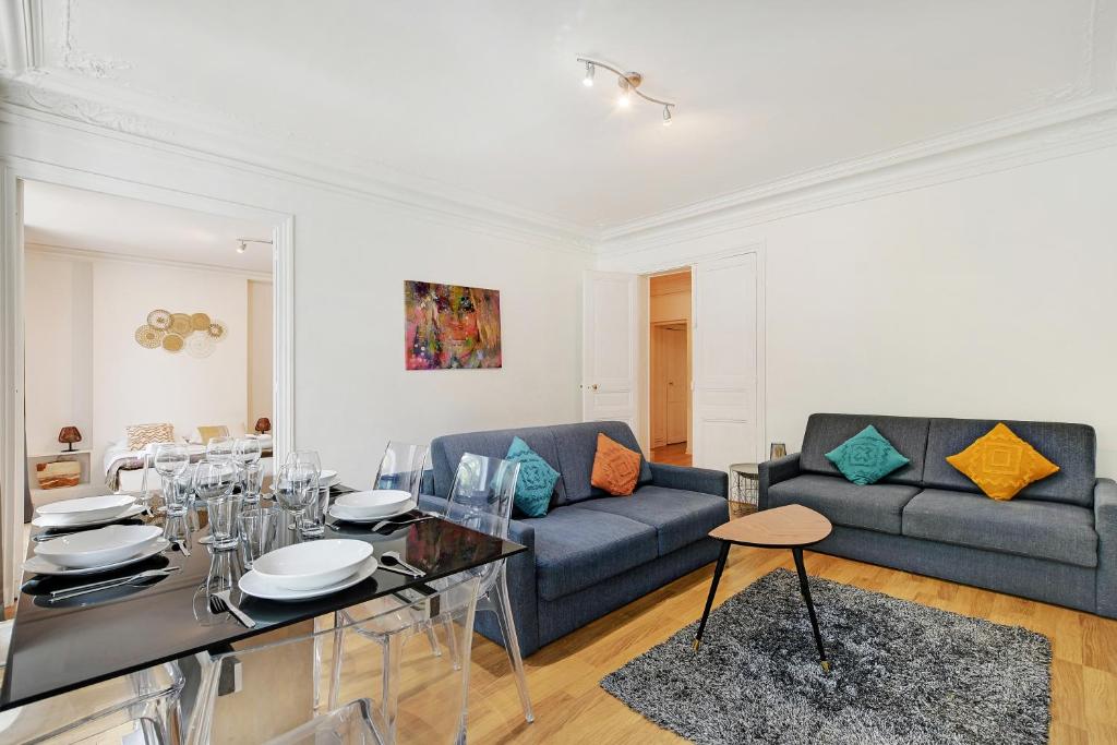 CMG - Superbe appartement 10P/3BR- Gare de l Est 47 Boulevard de Magenta, 75010 Paris