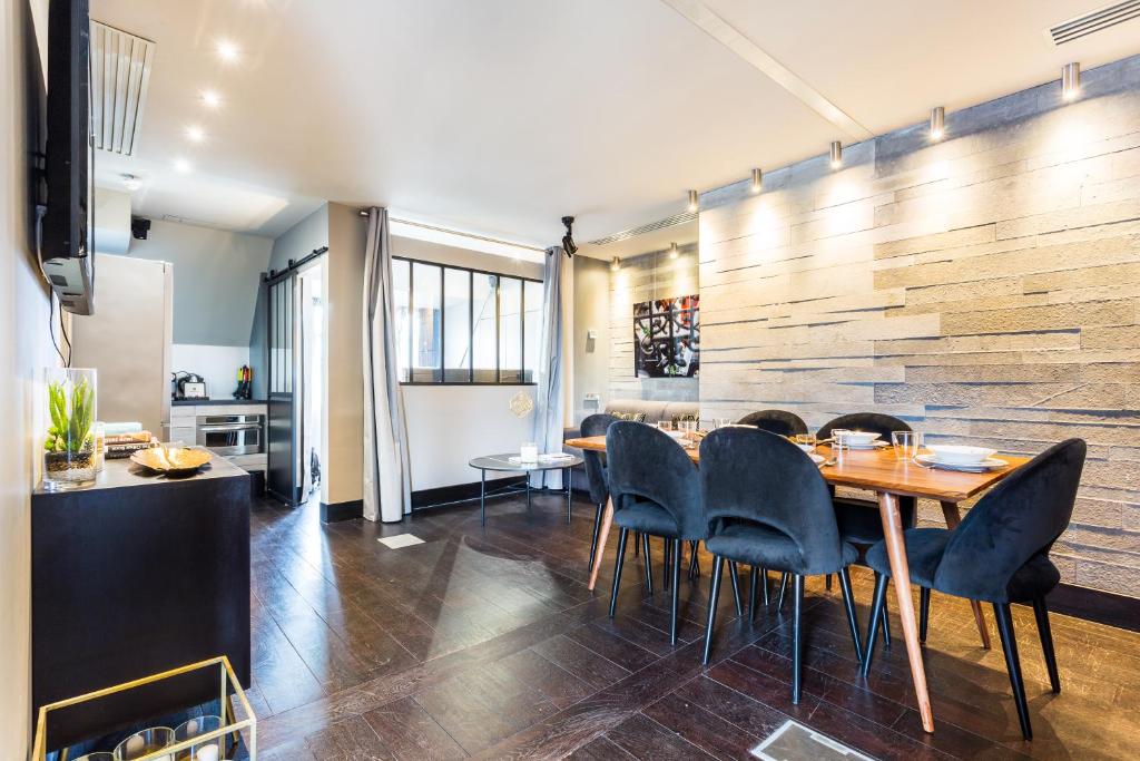 CMG - Tour Eiffel - 75 6 Avenue Fremiet, 75016 Paris