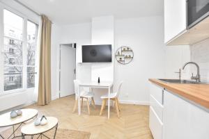 Appartement CMG-Voltaire/ Bastille - D 15 Passage de la Main d'Or 75011 Paris Île-de-France