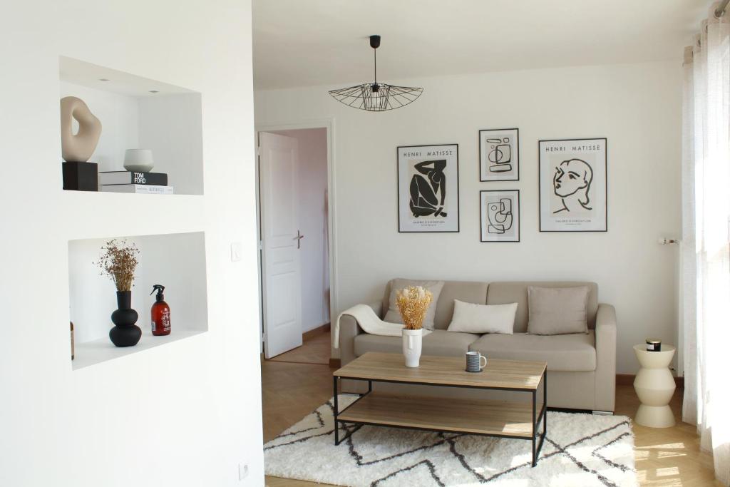 Appartement Cocon Perret - Plage du Havre - Design & Moderne 26 Rue Augustin Normand 76600 Le Havre