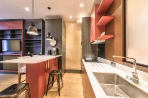 Cocoon design and comfort near the Old Port