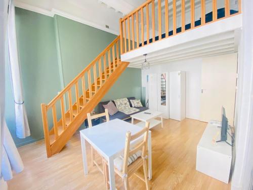 Coeur de ville, appartement moderne avec mezzanine