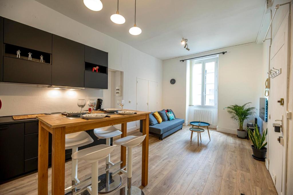 Coeur de ville, magnifique appartement + parking 6 Rue des Cordeliers, 64000 Pau