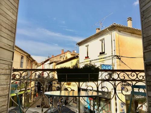 coeur du centre ville avec balcon