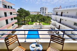 Appartement Colina Sol T2 Quarteira Beach Rua José Afonso Edifício Colina Sol, 3º A 8125-580 Quarteira Algarve