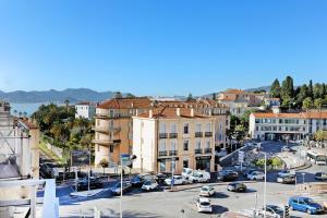 Colline Azur YourHostHelper