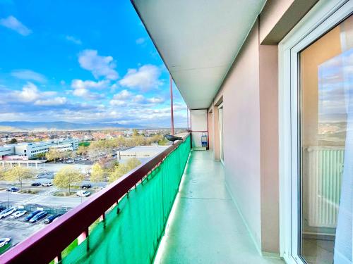 Colmar - La Cigogne - Balcon - Vue Dégagée - Netflix - Wifi Fibre - Parking gratuit - Quartier populaire