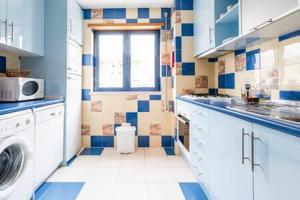 Colorful Cozy Apartment view